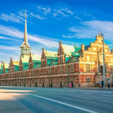 Spacious Tivoli Gardens W 3 Bedrooms Appartement *