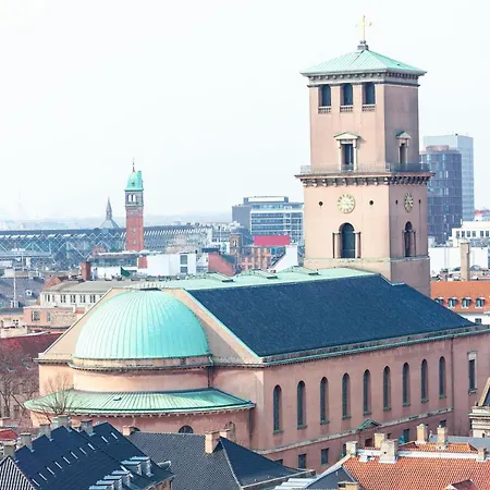 Spacious Tivoli Gardens W 3 Bedrooms * كوبنهاجن