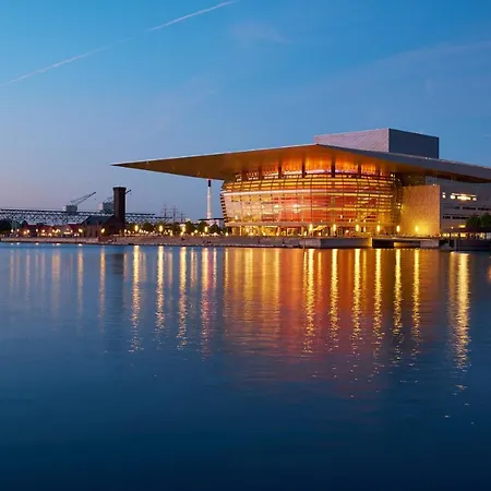 Spacious Tivoli Gardens W 3 Bedrooms Copenhague