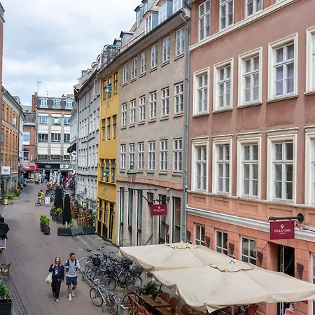 Spacious Tivoli Gardens W 3 Bedrooms * København