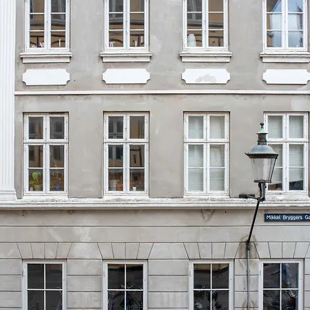 Spacious Tivoli Gardens W 3 Bedrooms Copenhagen