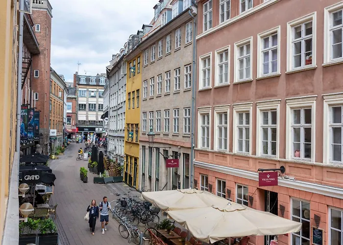 Spacious Tivoli Gardens W 3 Bedrooms * Kopenhagen